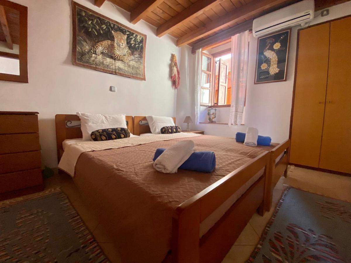 Villa Afroditi Chalki Town Ngoại thất bức ảnh